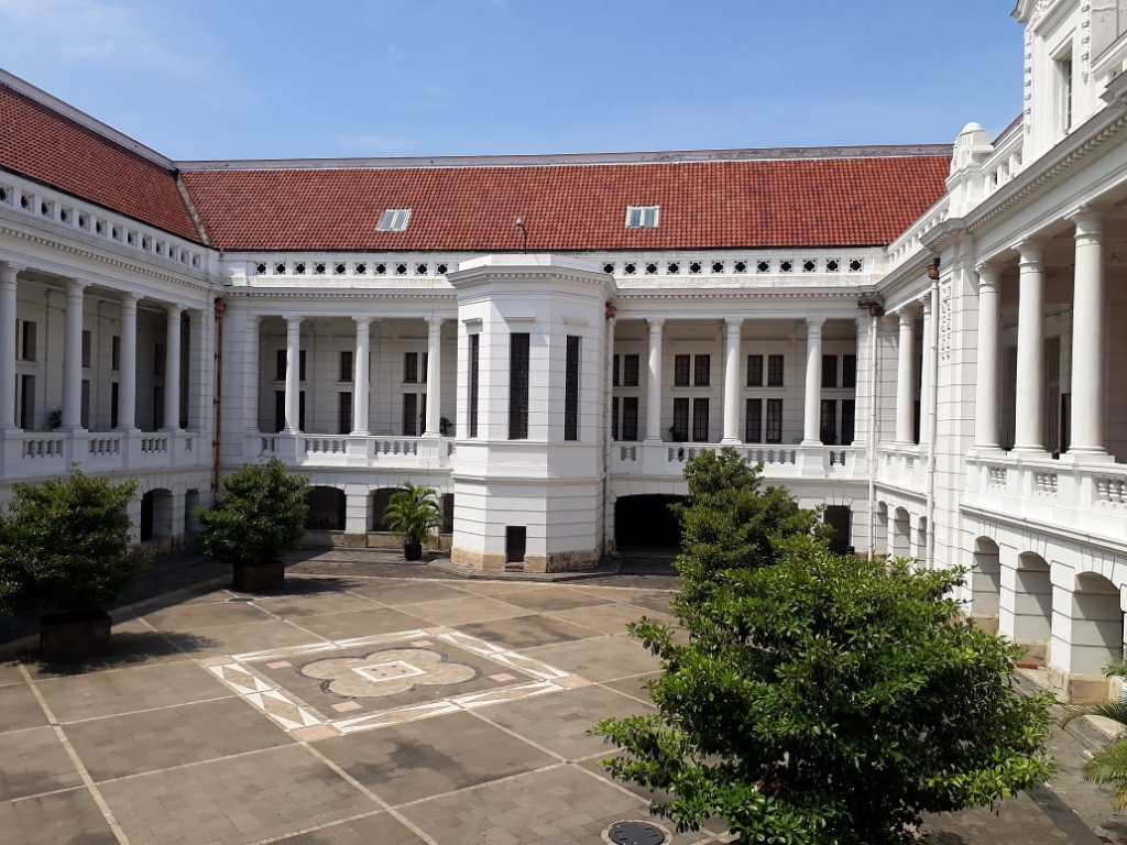 Kota Tua Jakarta – Menyusuri Jejak tempat bersejarah .Kael Leather Goods
