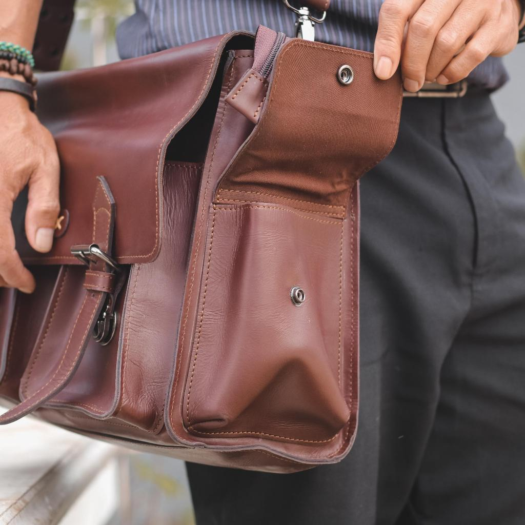 Kael Leather Goods Leather Messenger Bag Kavi Series - Image 5