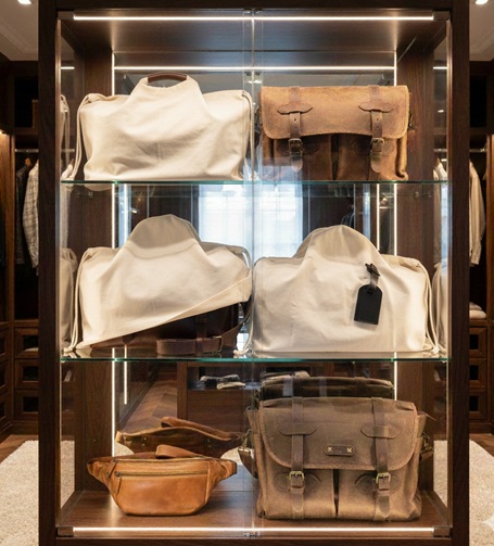 Cara Menata Tas Kulit di Rak Penyimpanan