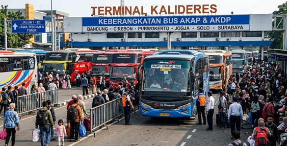 Terminal Kalideres Berangkatkan Puluhan Bus Pemudik