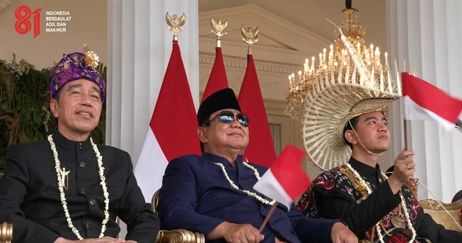 Momen Prabowo Bersama Jokowi dan Gibran
